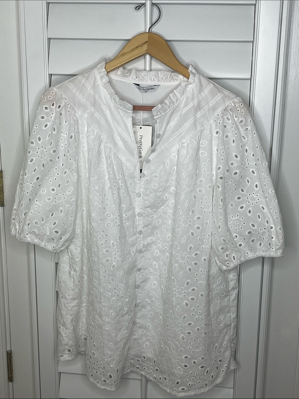 Pretty Garden White Eyelet Puff-Sleeve Blousey XL
